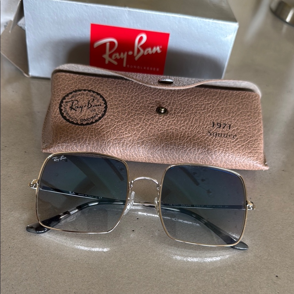 Ray-Ban Unisex RB1971 54mm Sunglasses Silver Frame with Blue Lenses - Picture 9 of 10